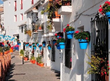 pueblos-vivir-familia-malaga-andaluciavibes