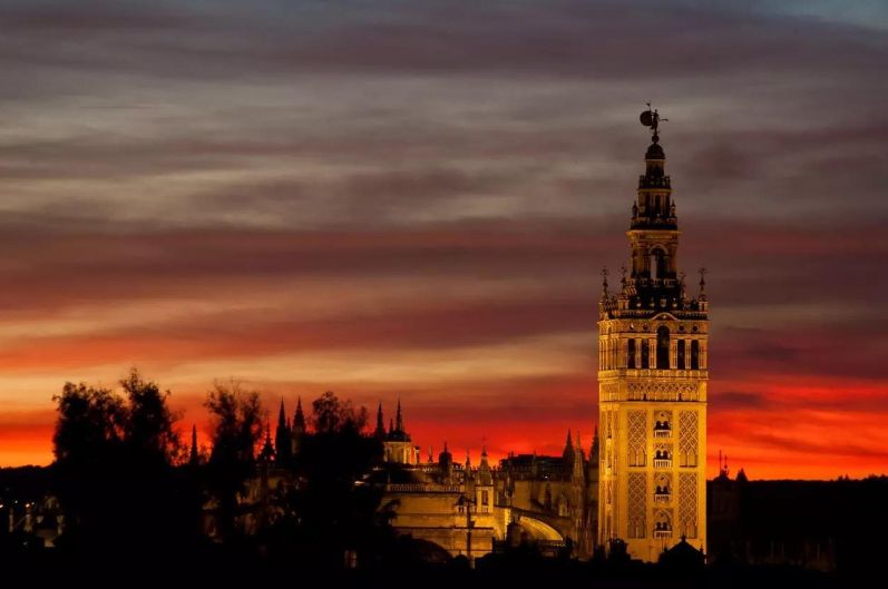 Tours nocturnos