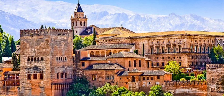 Visita guiada por la Alhambra y los Palacios Nazaríes con entrada
