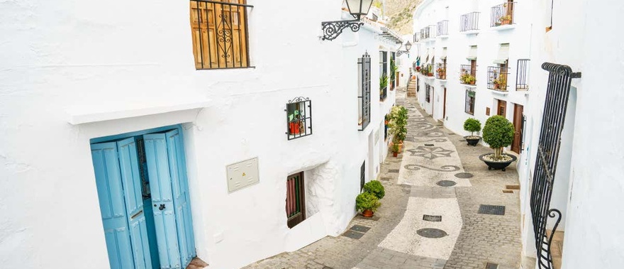 Excursión a Frigiliana y Nerja desde Málaga