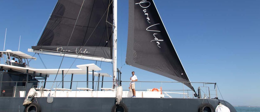 Paseo en catamarán junto al castillo y la playa de La Barrosa de Sancti Petri Foto galería 1