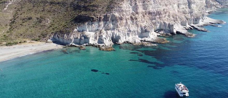 Paseo en catamarán a Cala de Enmedio