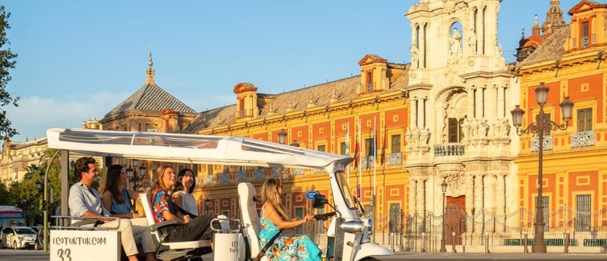 Tour en tuk tuk por Sevilla
