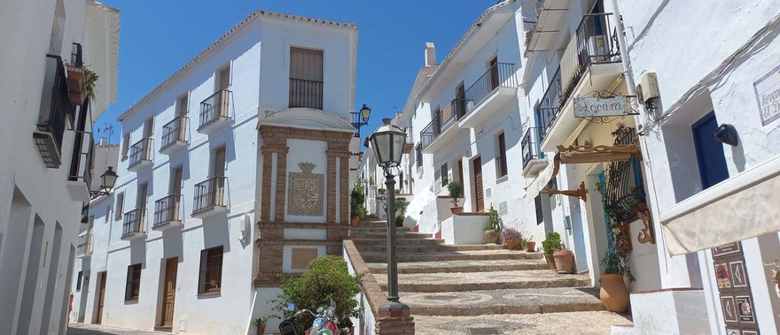 Excursión a Nerja, Frigiliana y El Acebuchal desde Málaga Foto galería 3