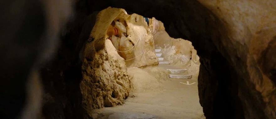 Entrada a la Cueva del Tesoro en Málaga Foto galería 1