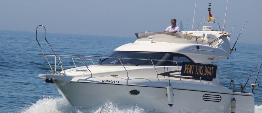 Paseo en barco privado por Puerto Banús
