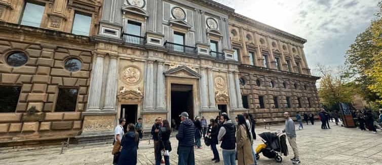 Visita guiada a la Alhambra y Palacio de Carlos V Foto galería 2
