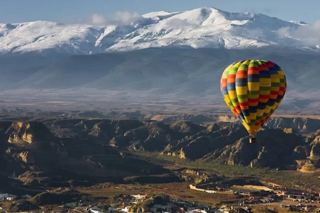 Paseo en globo por lo Badlands de Guadix