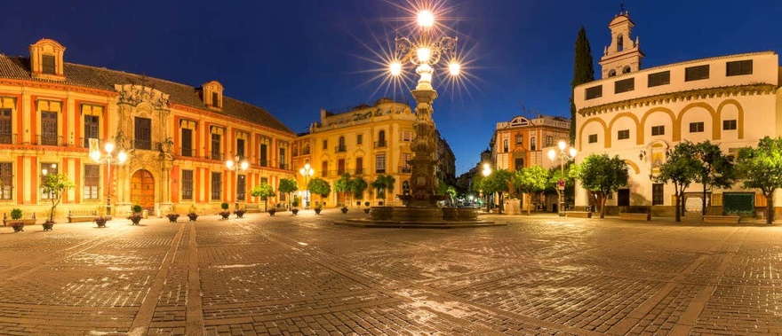 Tour nocturno por el barrio de Santa Cruz de Sevilla