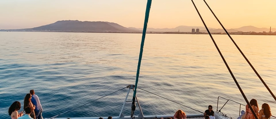 Paseo en catamarán por la bahía de Málaga Foto galería 3