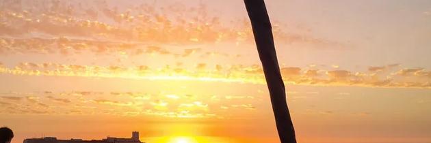 Paseo en barco al atardecer por la bahía de Cádiz